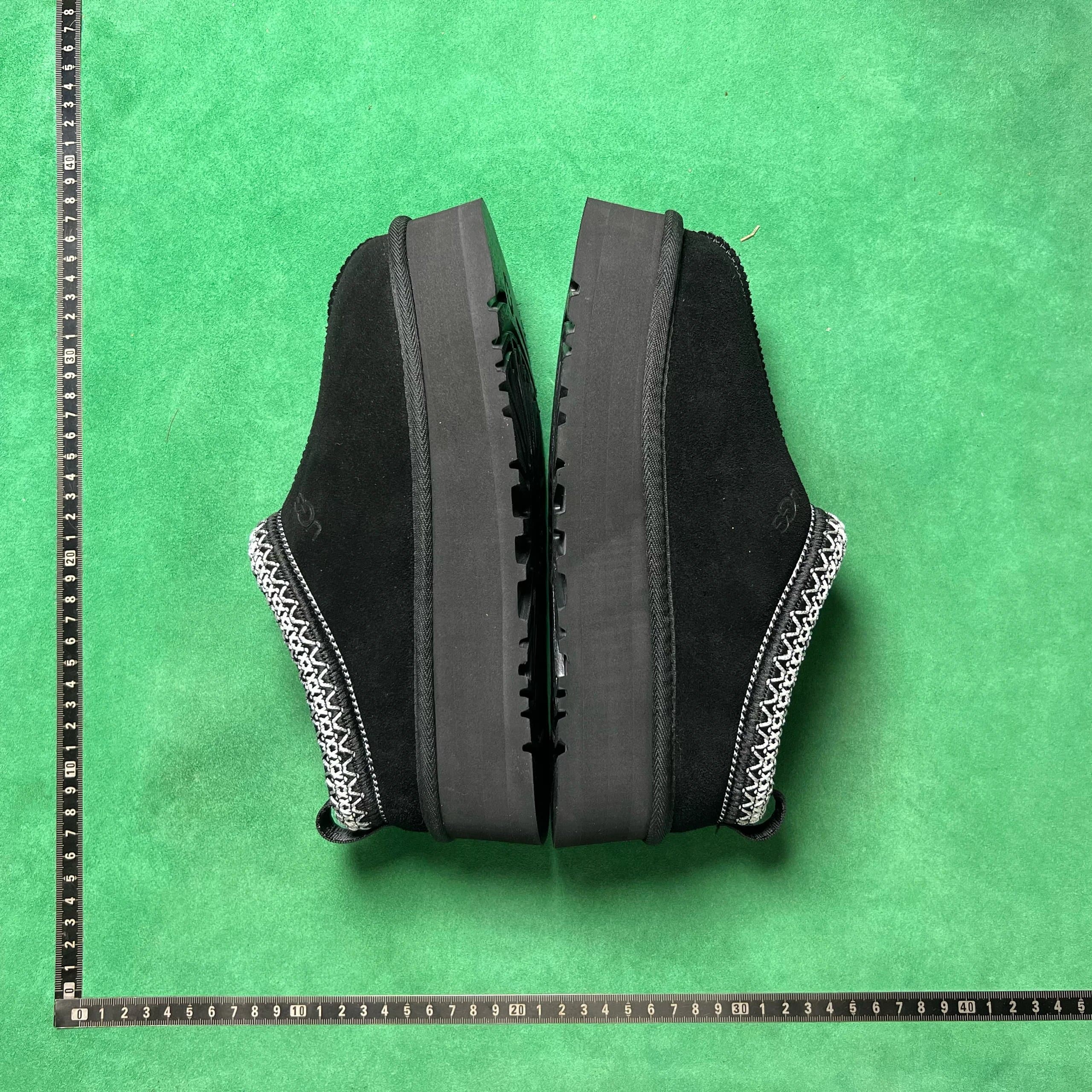 UGG Classic Mini All Black — 21号厚底民族风黑色