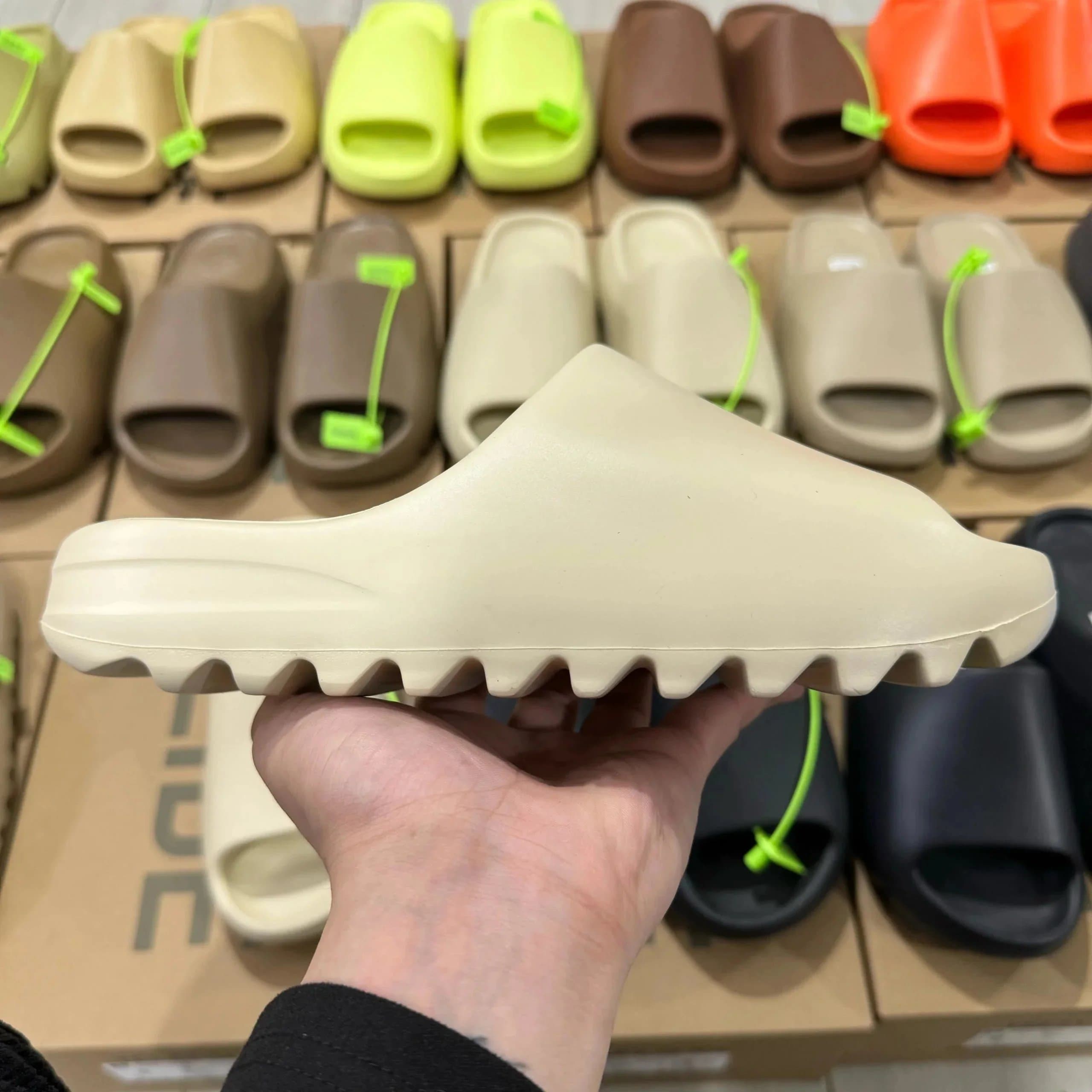 Yeezy Slide Bone