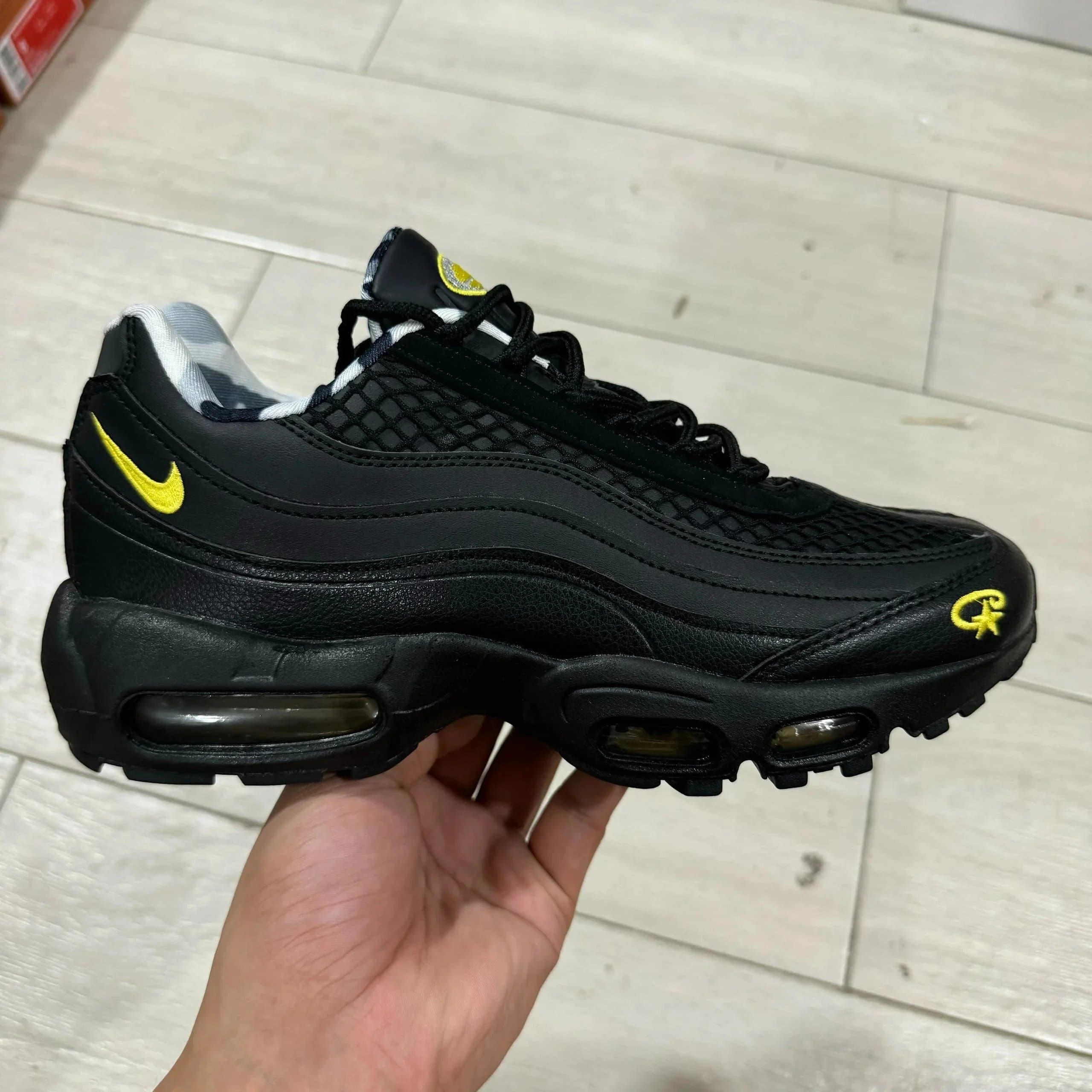 Nike Air Max 95 Travis Scott — 2黑黄