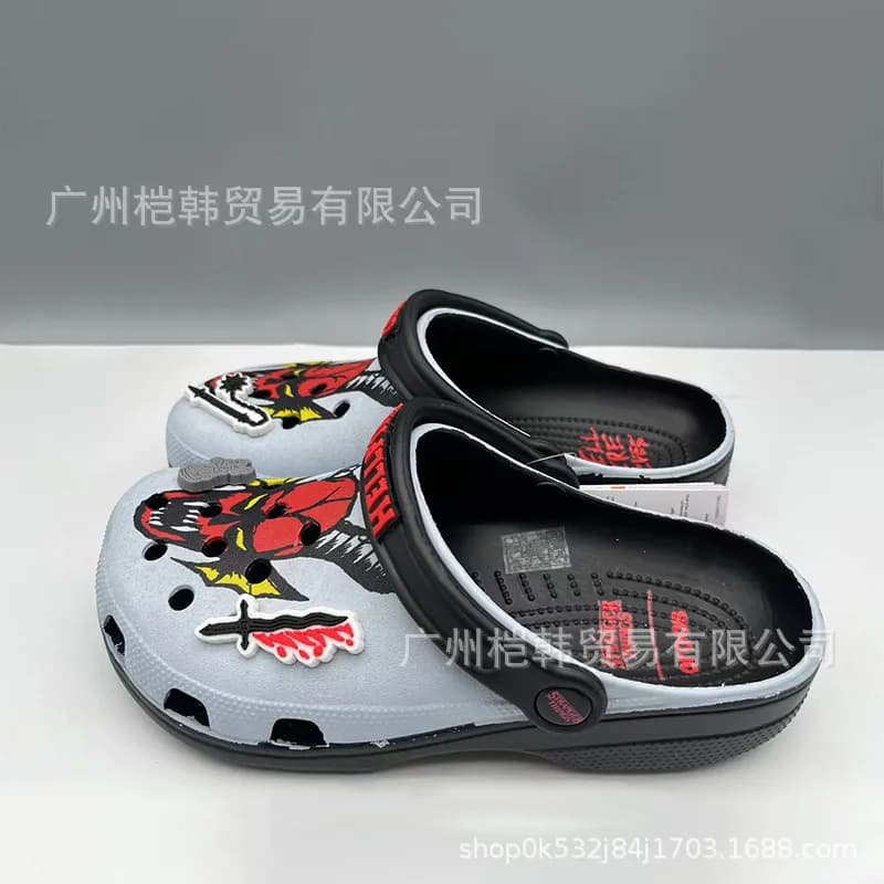 Crocs Classic Clog Dragon Graphic
