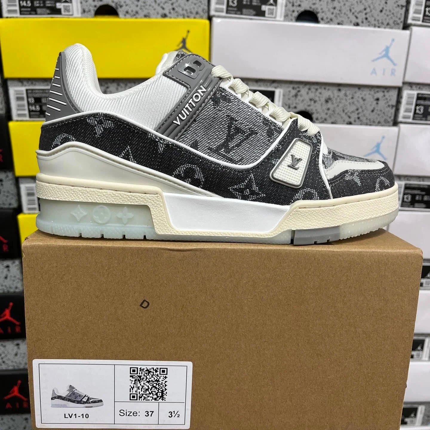 Louis Vuitton × Jordan LV² Trainer White — D1 白灰牛仔