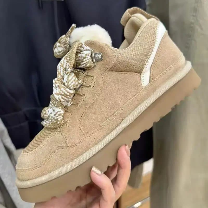 UGG Mini Platform Classic Suede — 17