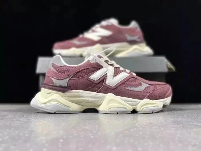 New Balance 2002R Forest Green — 18