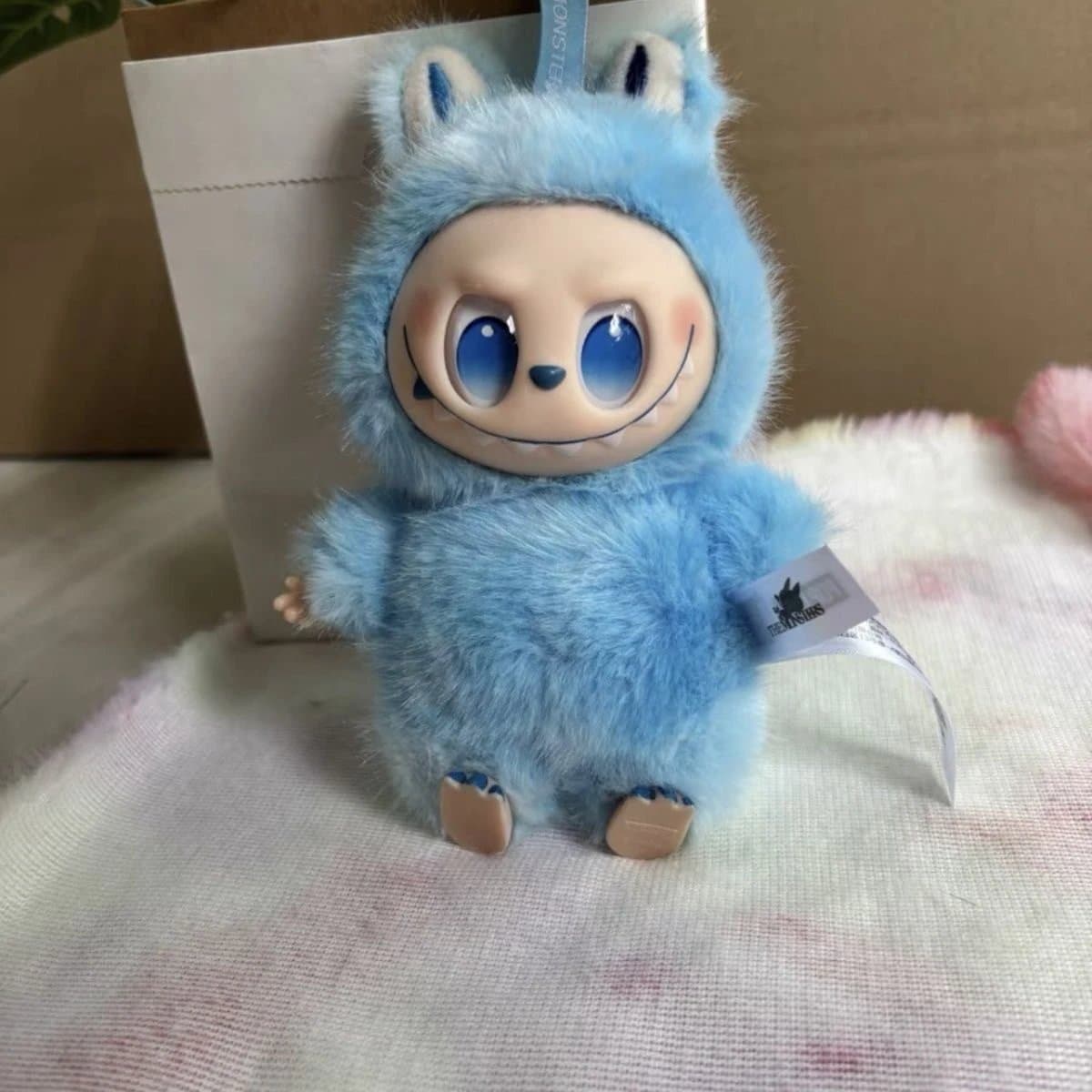 Labubu Plush Figure Furry Pink with Red Eyes — 蓝色