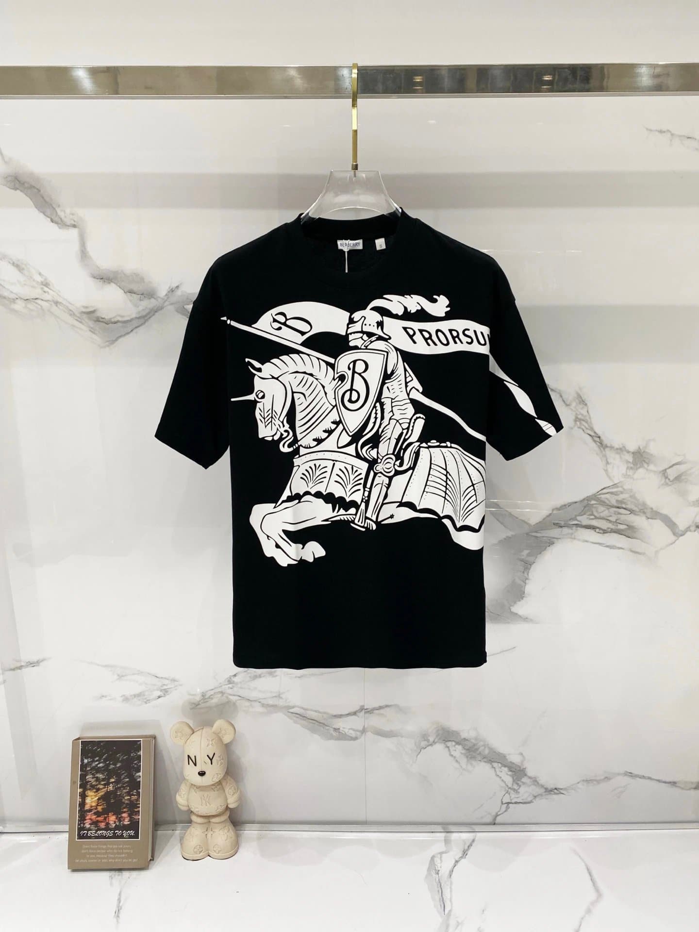 Burberry Graphic T-Shirt Knight Print