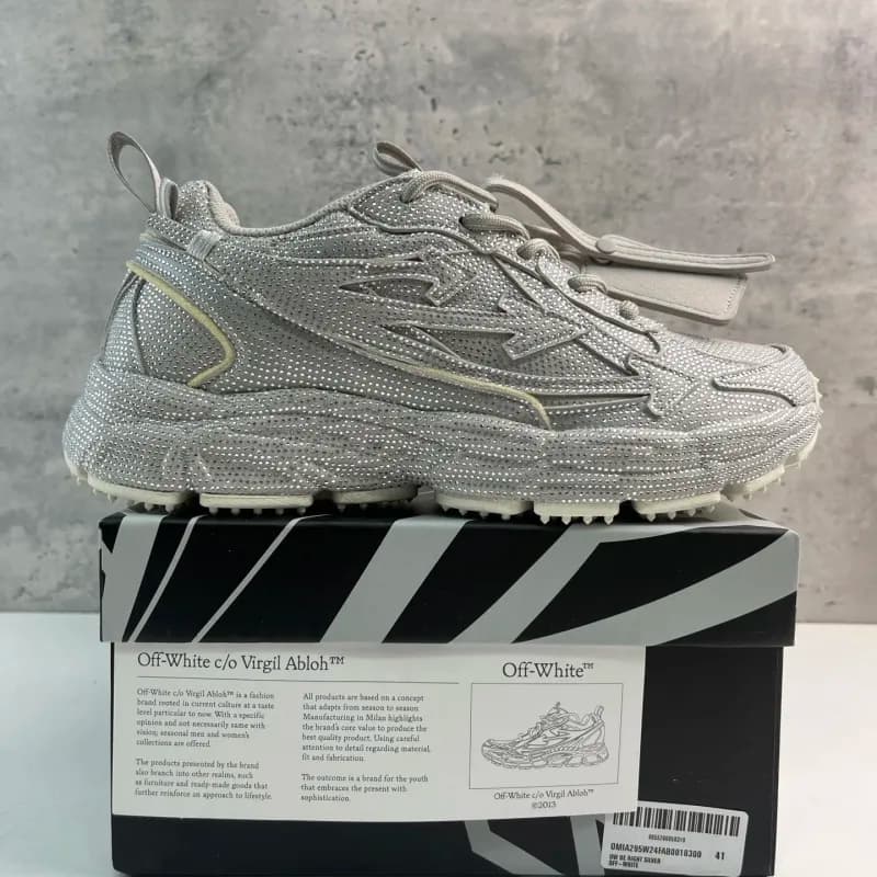 Off-White Diagonal Ice Blue — Be  银色 W24 18300