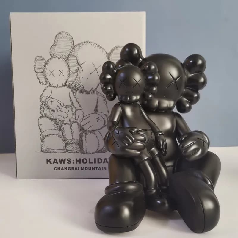 BAPE × KAWS Half-Brain Ape Figure Split Brain Design — 新品长白山22cm-黑色盒装