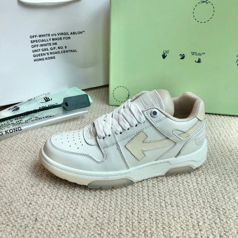 Off-White Low Top Sneaker For Walking — 8