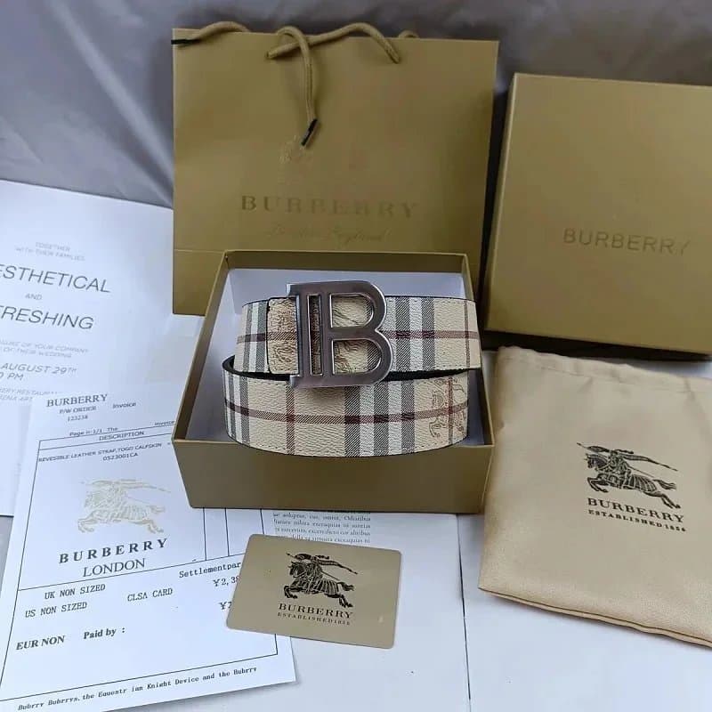 Burberry Reversible Leather Belt Haymarket Check