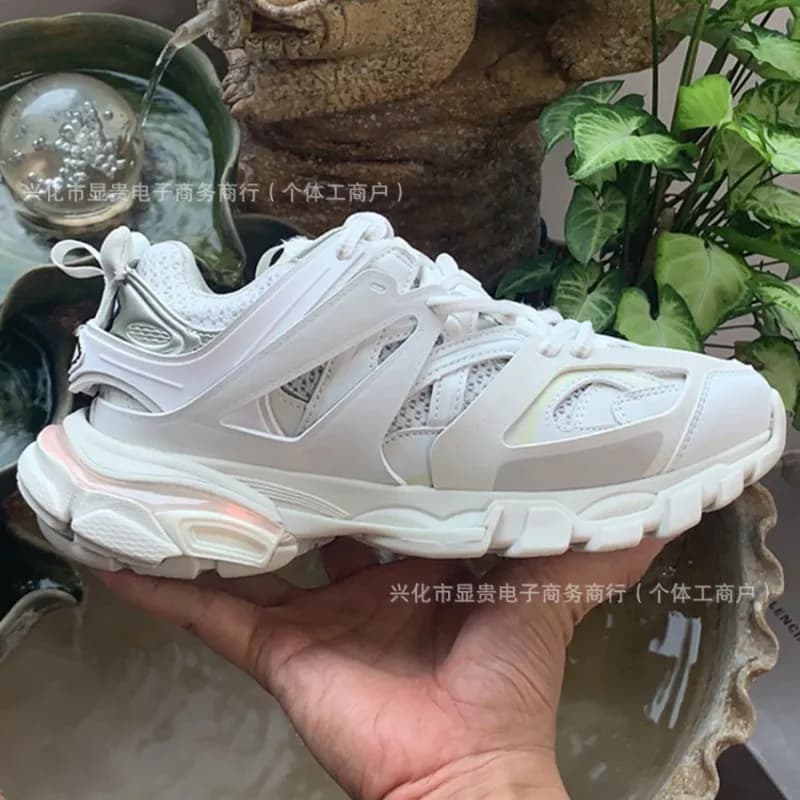 Balenciaga Triple S Triple White