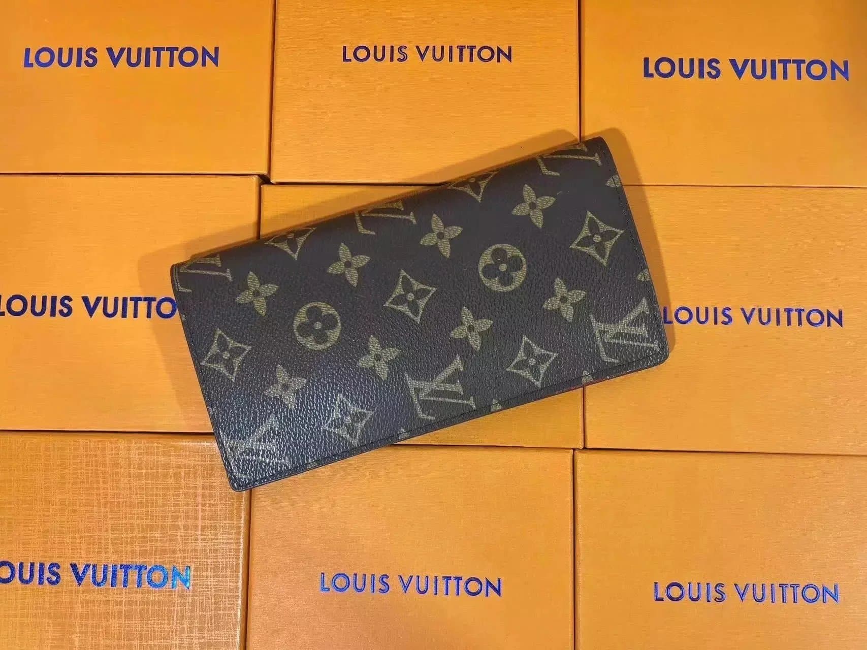Louis Vuitton Porte-Monnaie Monogram Eclipse