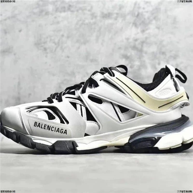 Balenciaga Triple S Beige — 16