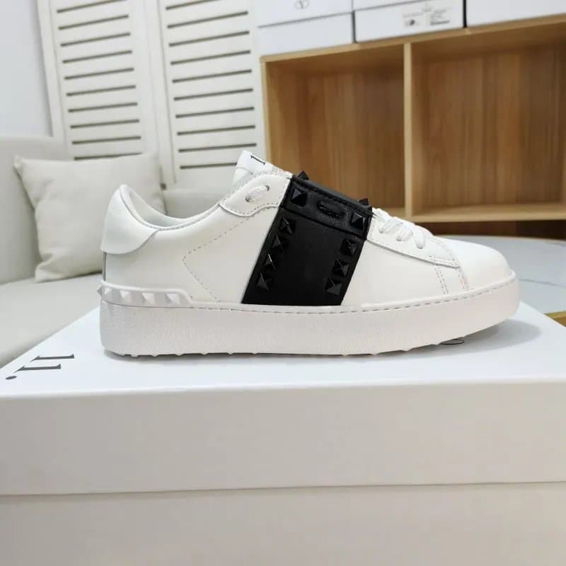 Valentino Rockstud Low Triple White — 9