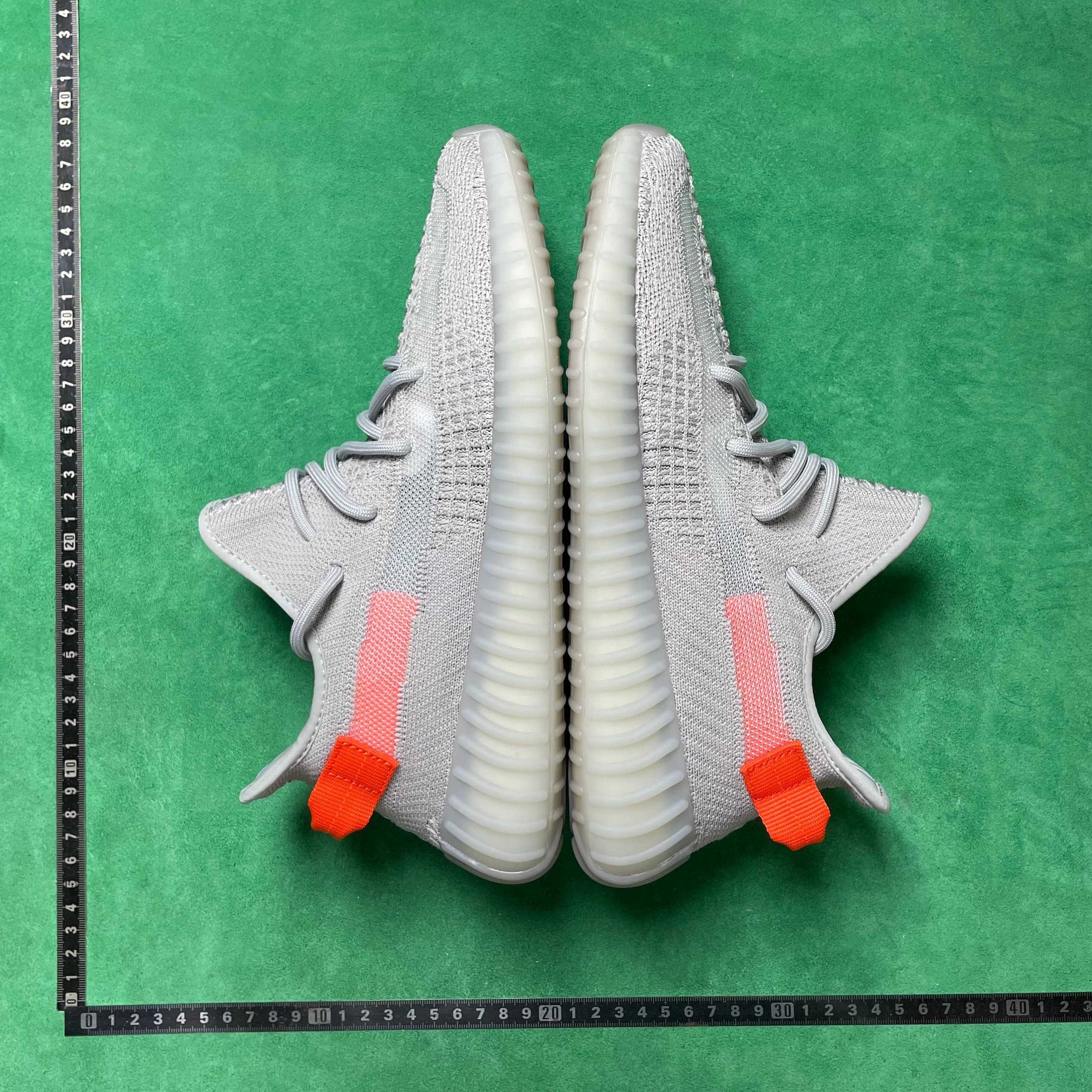 Yeezy Boost 350 V2 Zebra