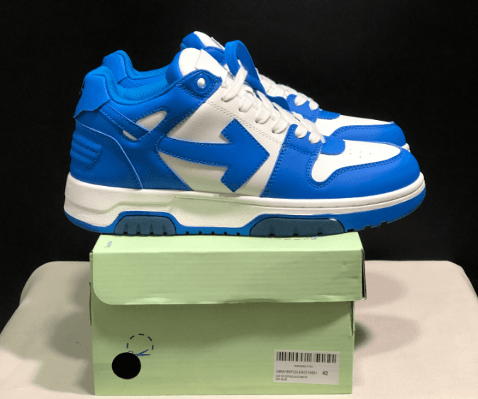 Arrow Sneaker Off-White Arrow — 24