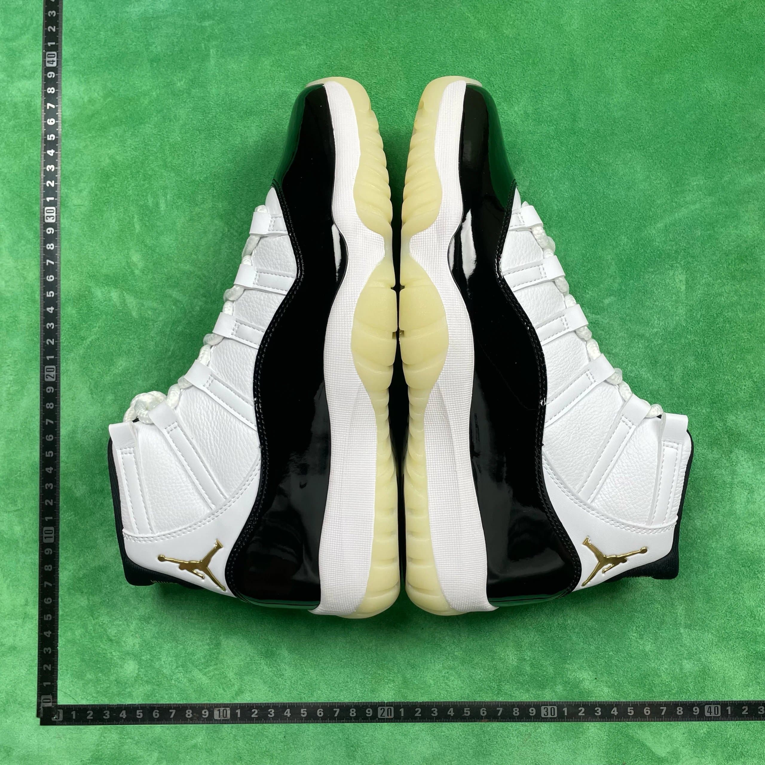 Air Jordan 11 Concord