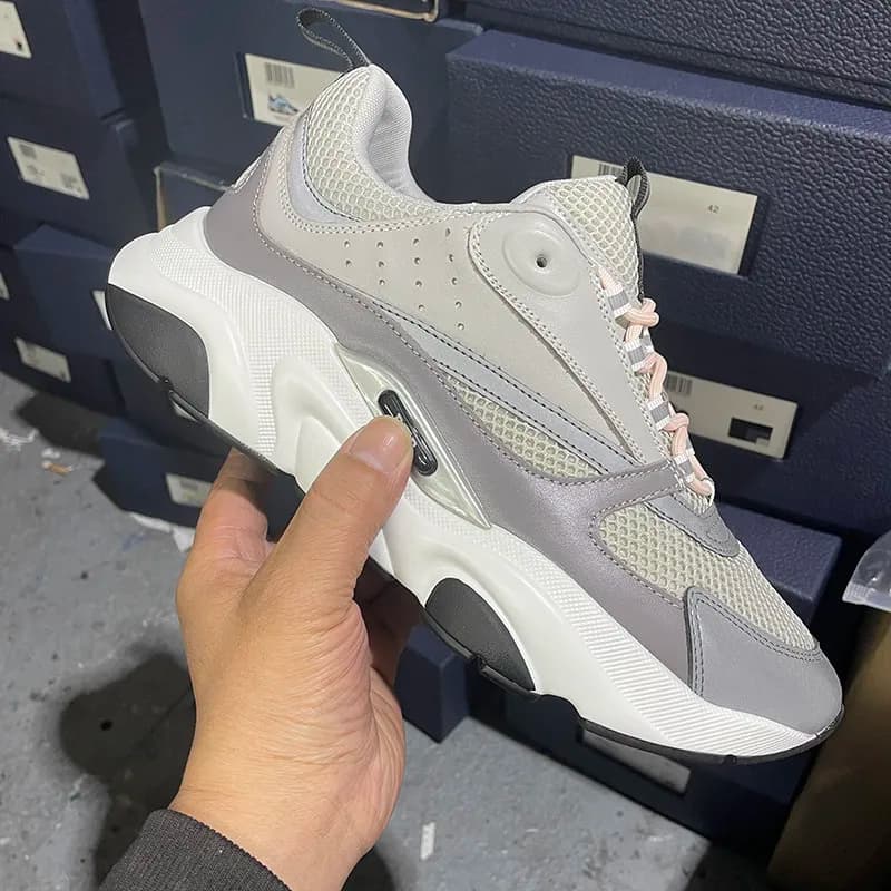 Balenciaga Triple S Light Grey — 银色 56