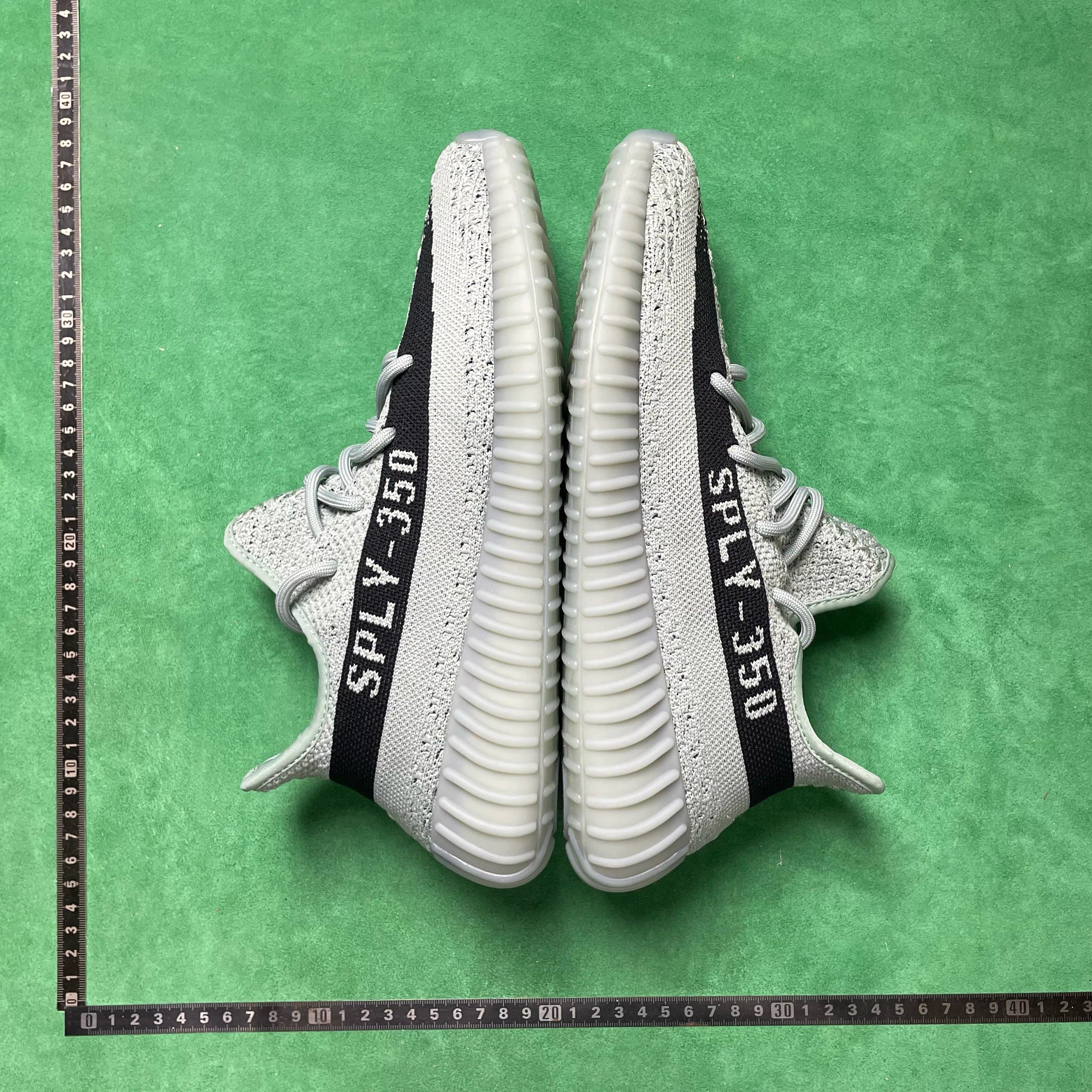 Yeezy Boost 350 V2 Zebra