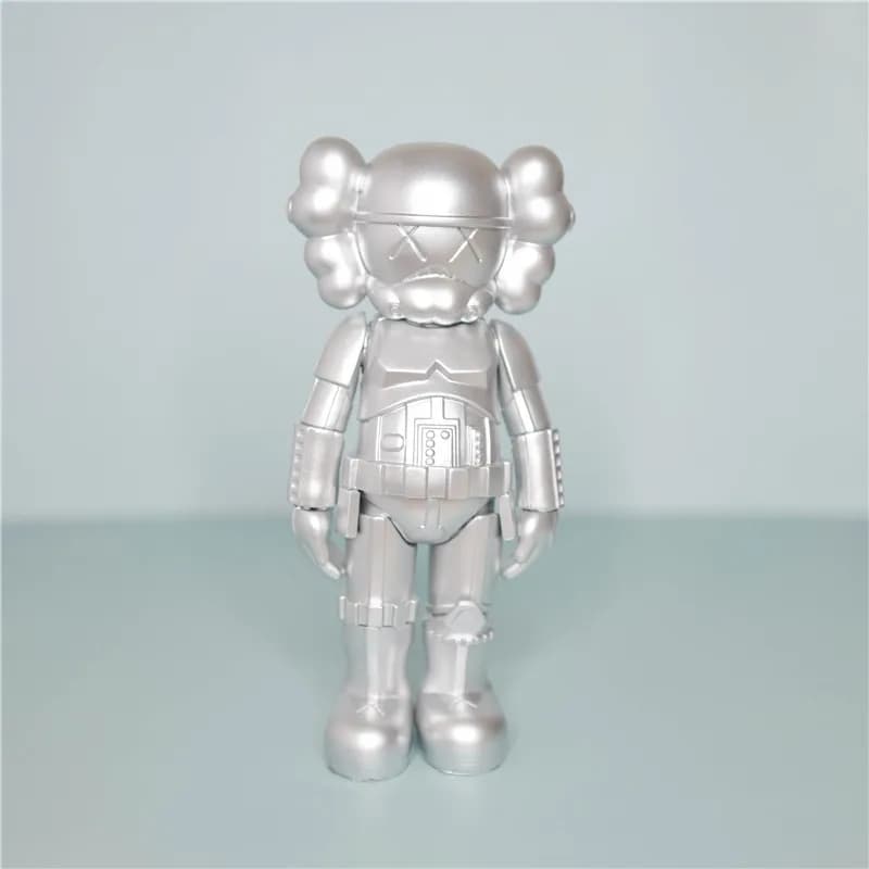 BAPE × KAWS Half-Brain Ape Figure Split Brain Design — 星战宝霸25cm-银兵 盒装