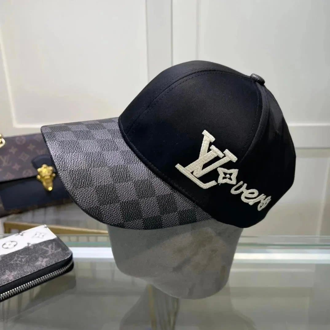 Louis Vuitton Baseball Cap Monogram Canvas — 26