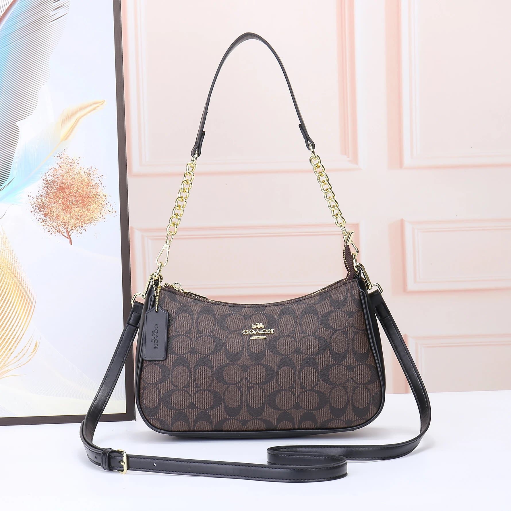 Gucci Shoulder Bag GG Monogram