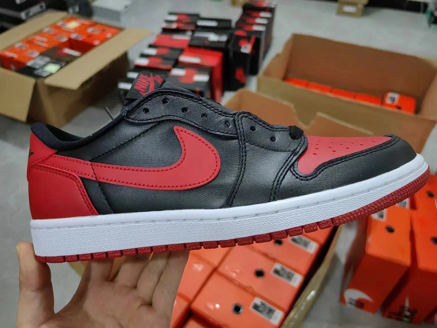 Nike Dunk Low Bred