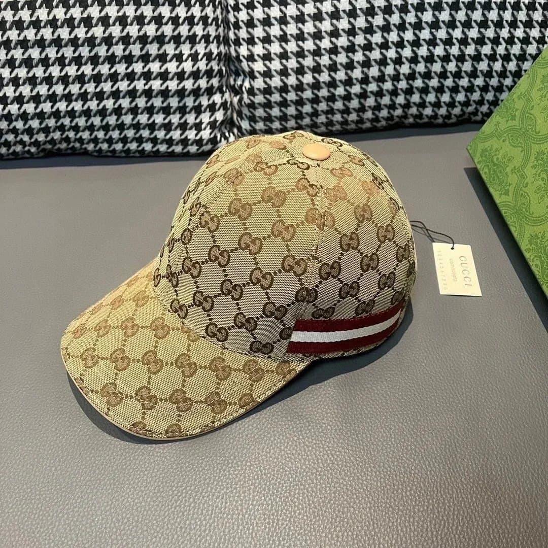 Gucci Baseball Cap GG Supreme