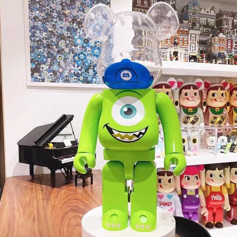 Be@rbrick × KAWS Bearbrick Chrome Lips — Big eyed baby