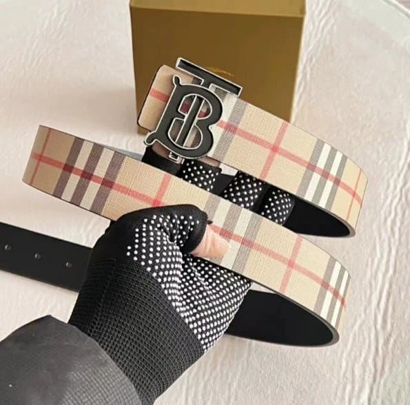 Burberry Monogram Buckle Belt Black — New6