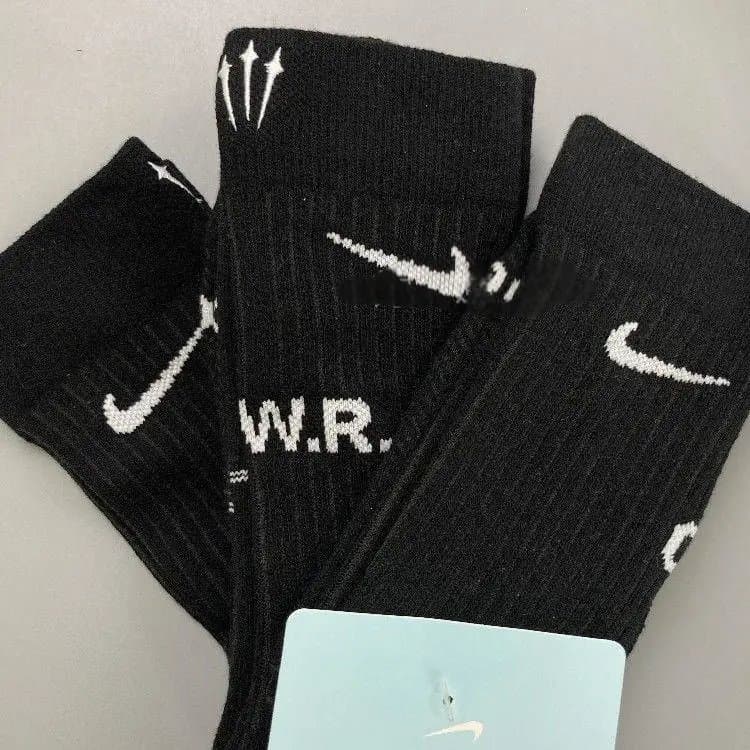 Nike Everyday Socks Lightweight Cushion — Style 1 three pairs