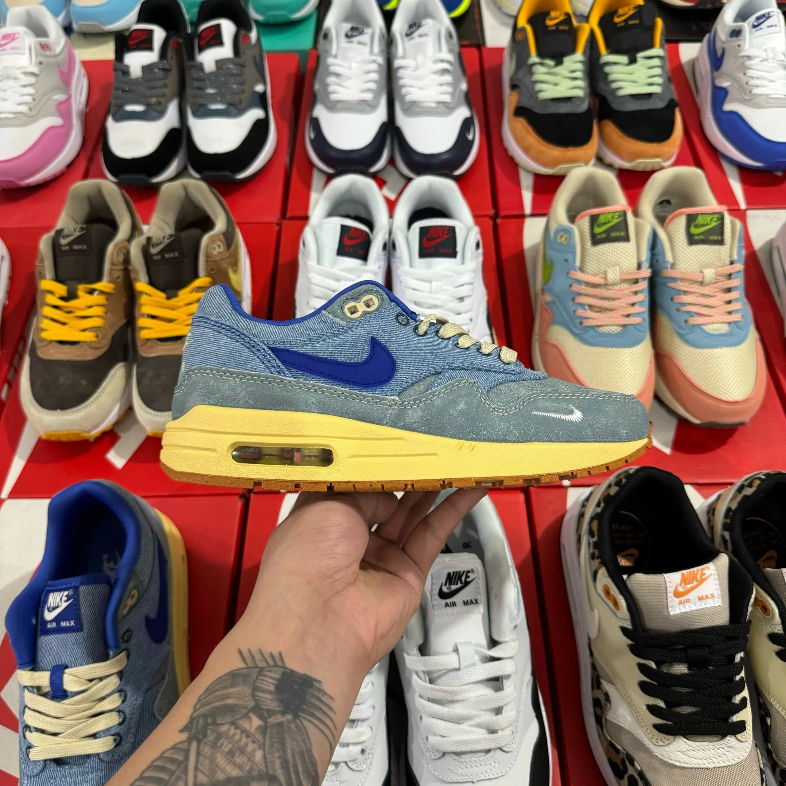 Nike Air Max 1 Wheat — 牛仔蓝灰