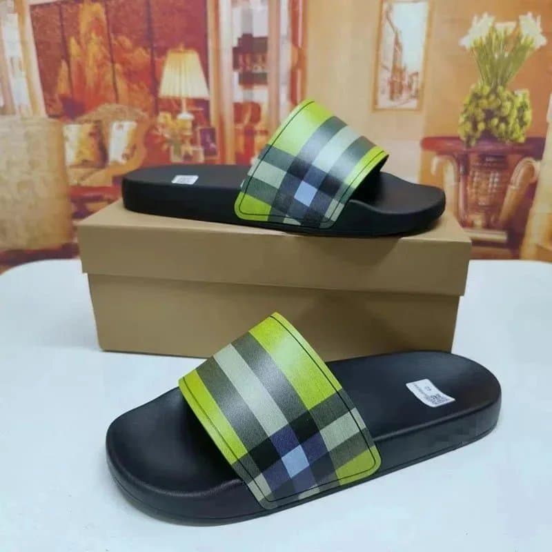 Burberry Check Slide Vintage Check
