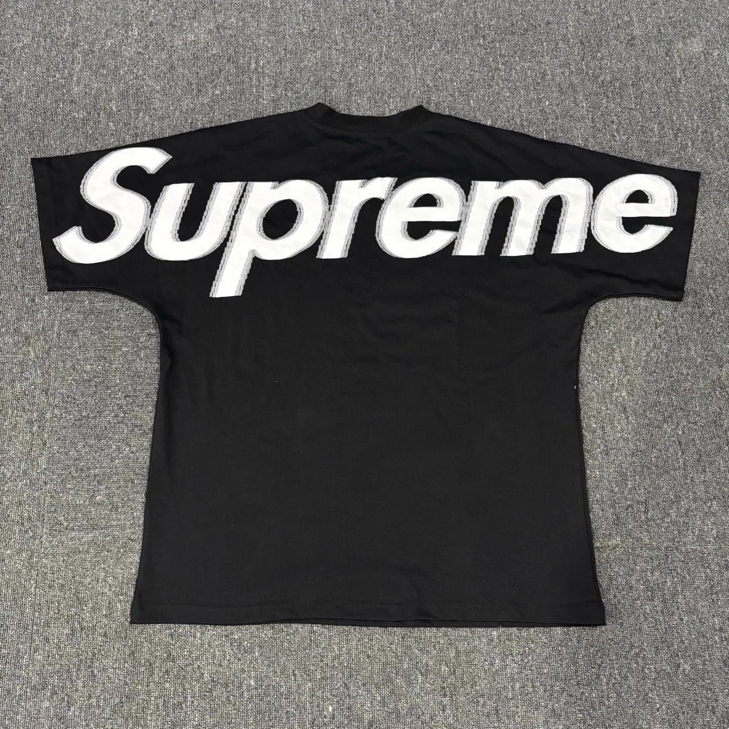 Supreme Box Logo Tee White Outline