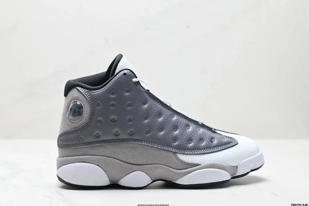Air Jordan 13 Low Stealth