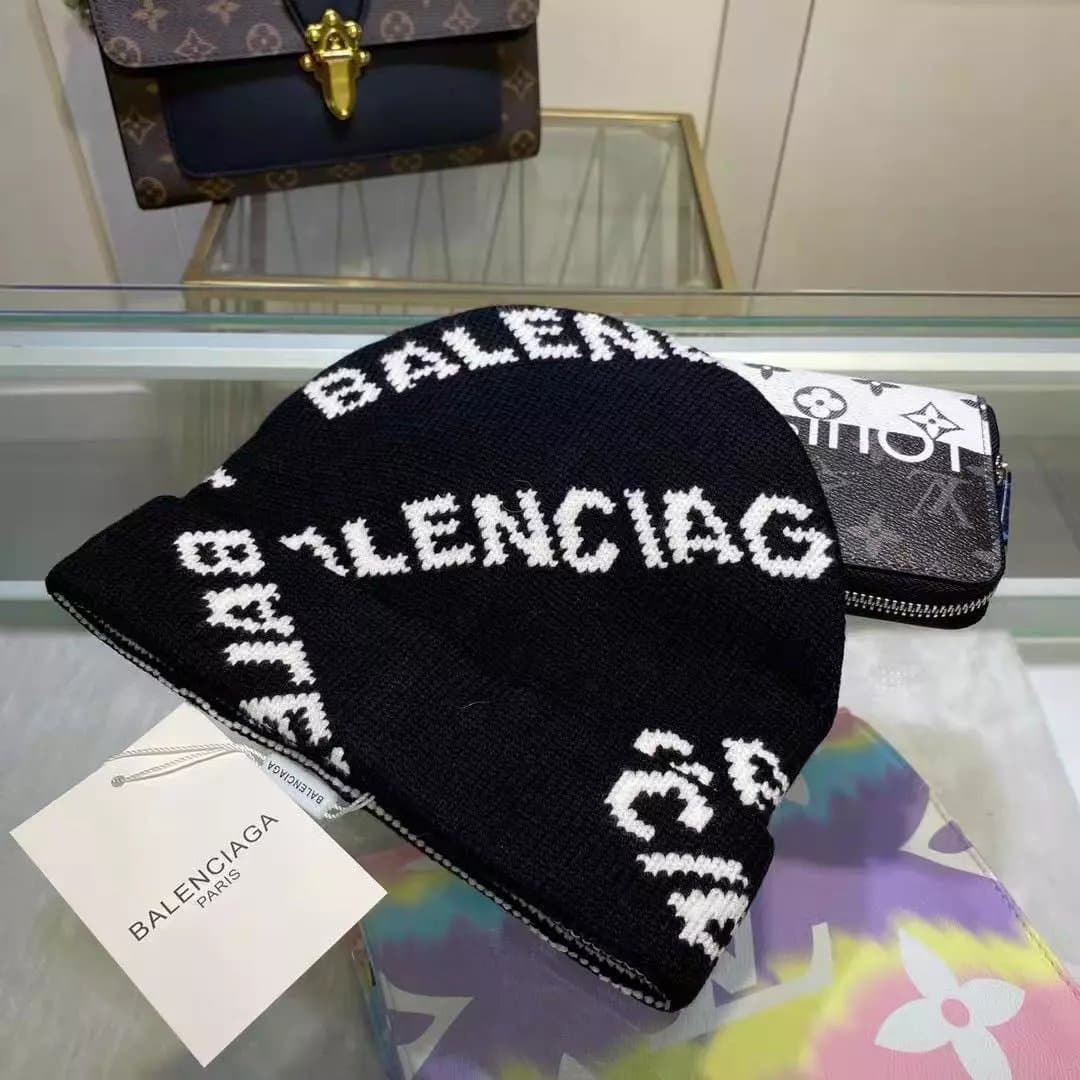 Balenciaga Logo Beanie Intarsia Knit