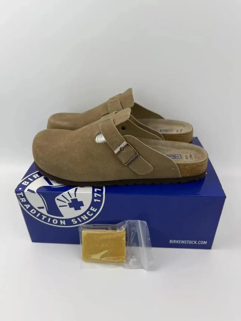 Birkenstock Boston Clog Suede