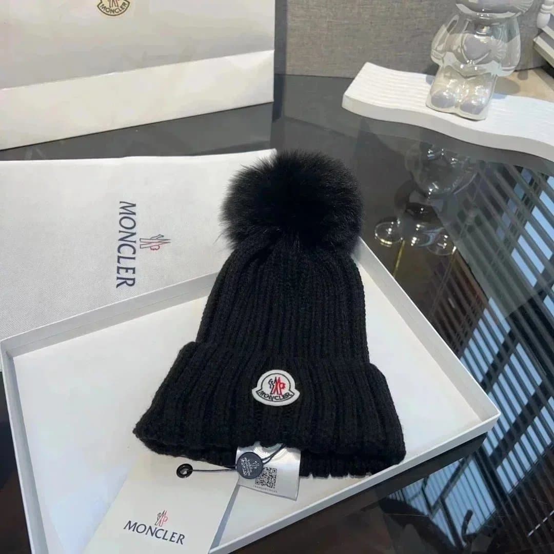 Moncler Ribbed Beanie Logo Patch — 33
