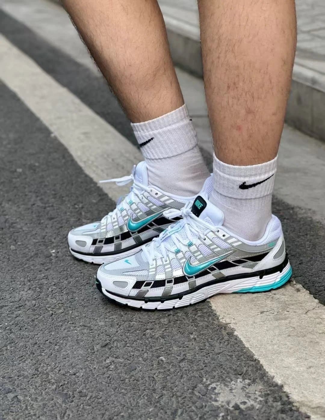 Nike Air Max Plus Teal Accents