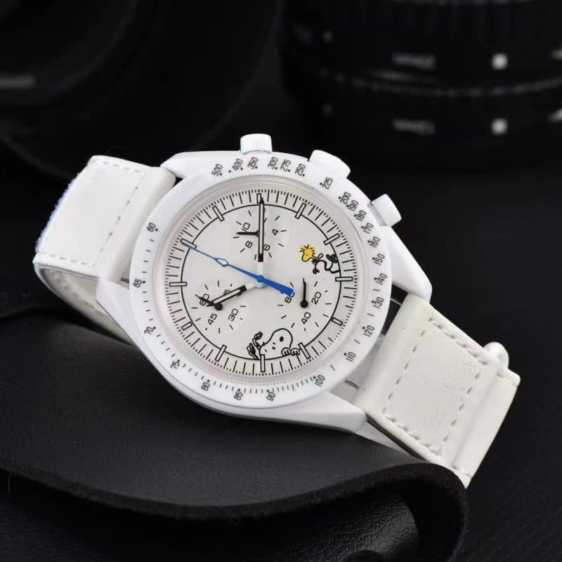 Omega Speedmaster Chronograph Red Subdials — snb白