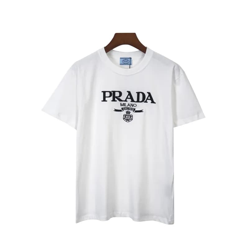 Prada Logo-Embellished Shorts Metallic Triangle Patch — 8391 embroidery white