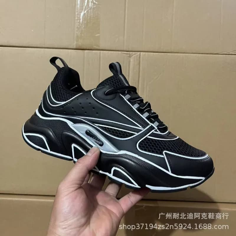 Balenciaga Triple S Pastel Mix — 迪加奥黑条纹