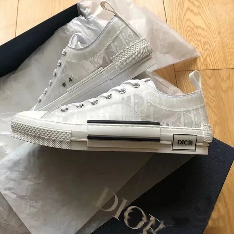 Dior B22 Sneaker Monogram Print — 白色底