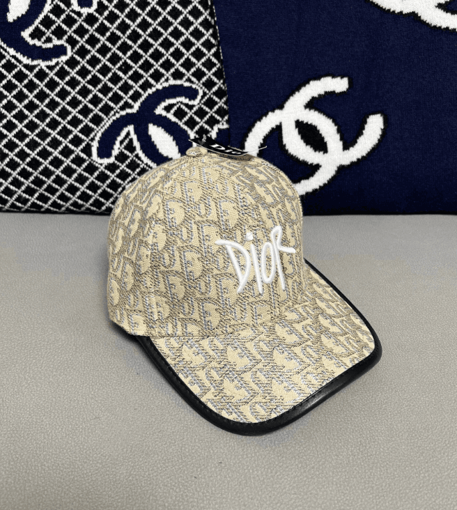 Gucci Baseball Cap GG Monogram — DI-3
