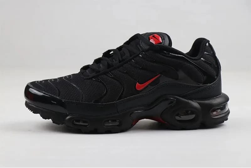 Nike Air Max Plus Black Red