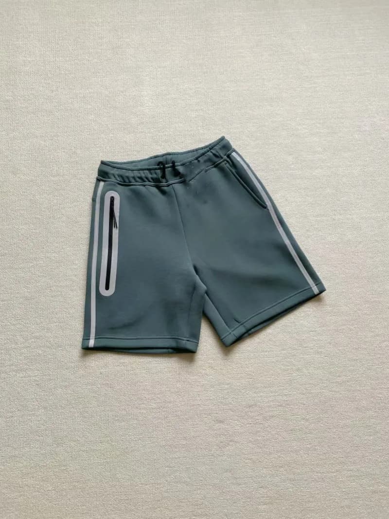 Nike Tech Fleece Shorts Reflective Stripe