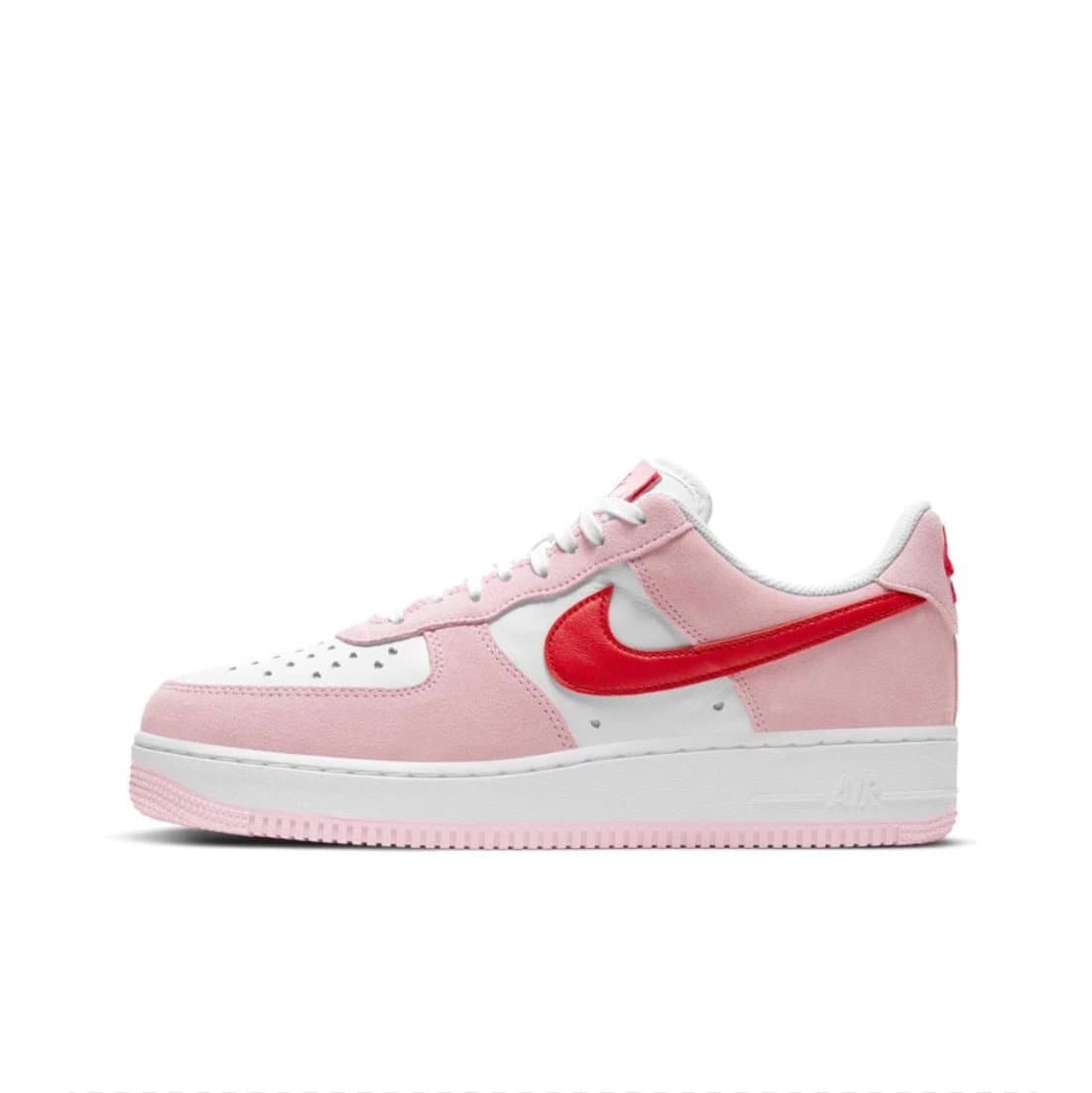 Nike Air Force 1 High Wheat — 情人节