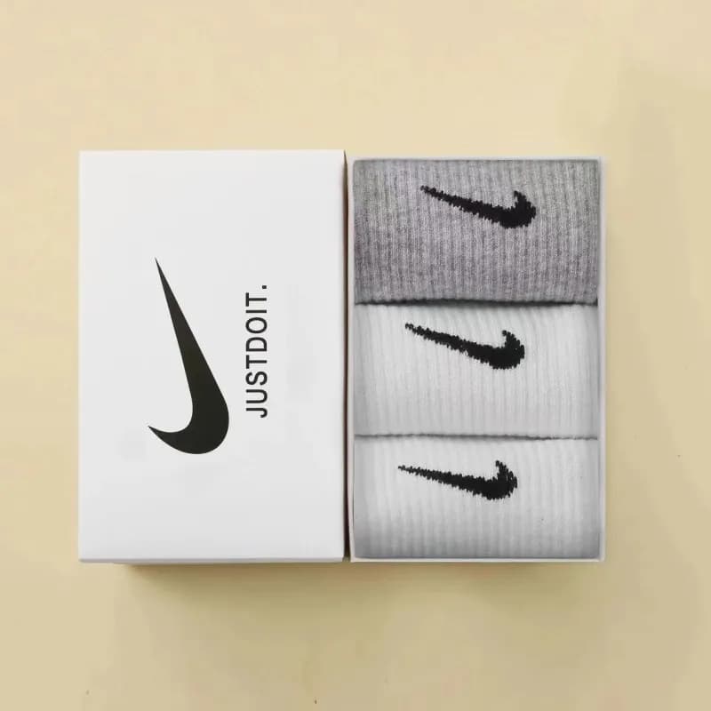 Nike Socks 3-Pack Swoosh Logo