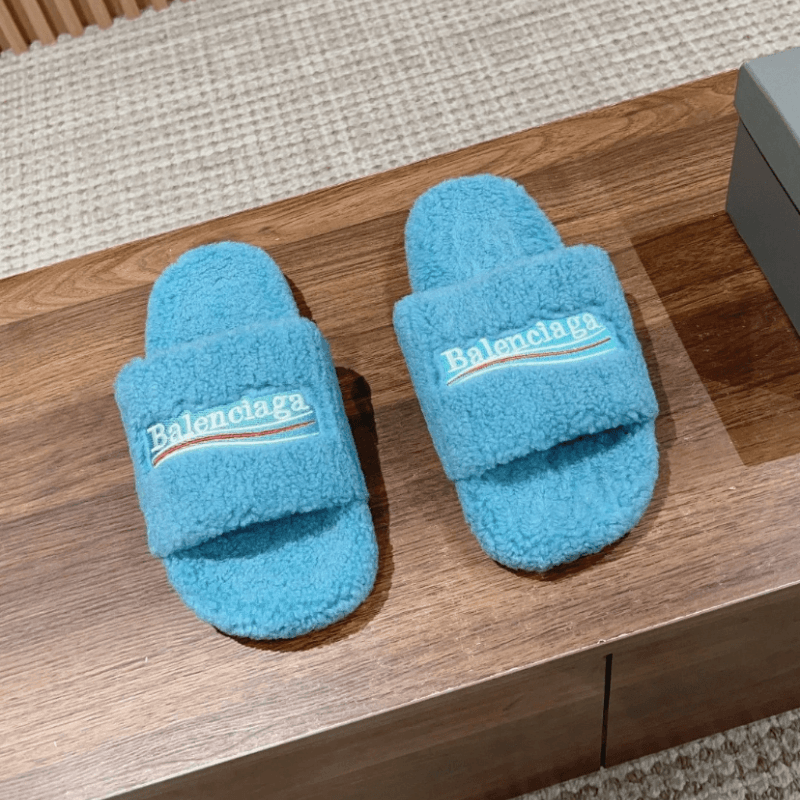 Balenciaga Logo Slides Shearling — 35-45 (Remark: Size info in message☟☟☟） · 天蓝色