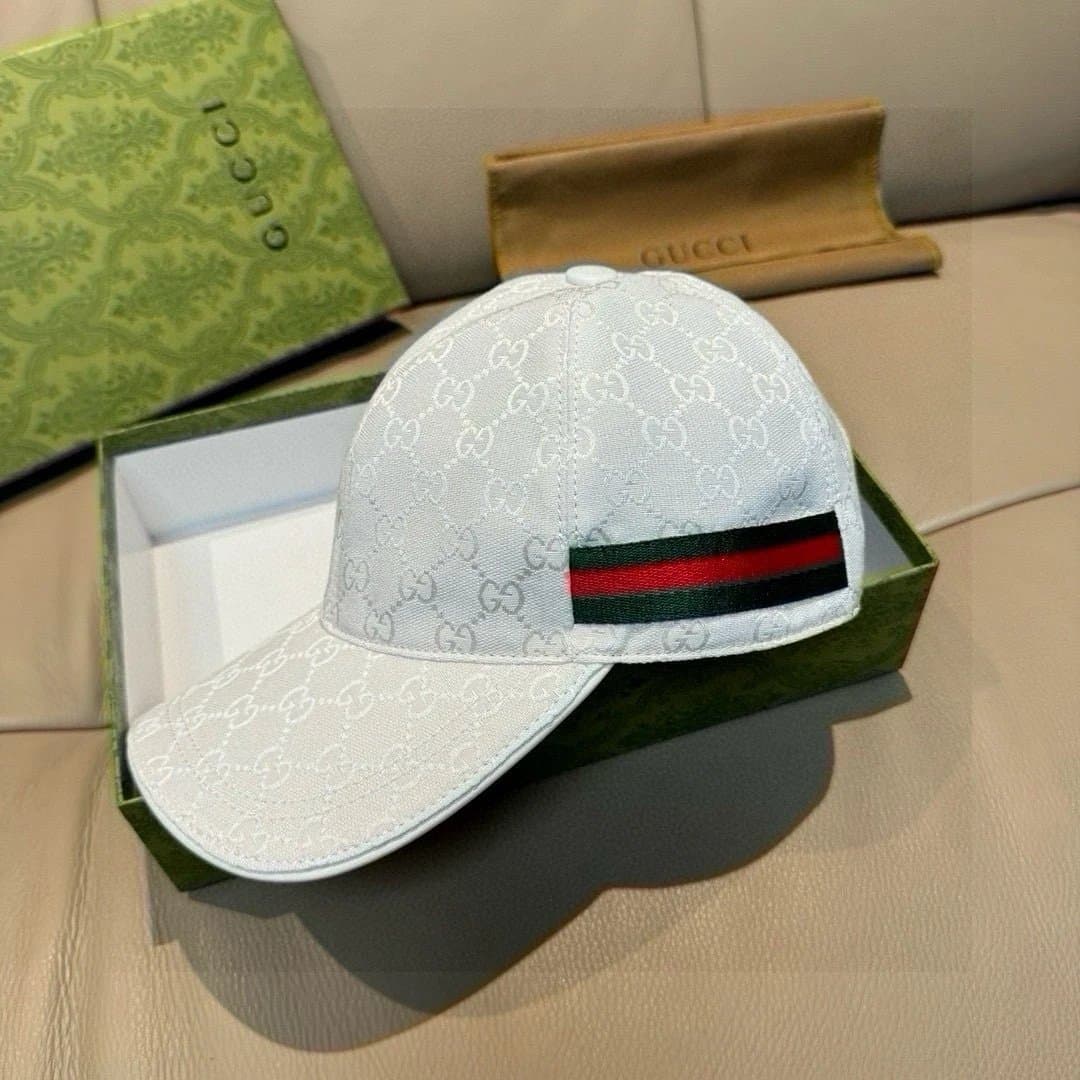 Gucci Baseball Cap GG Supreme