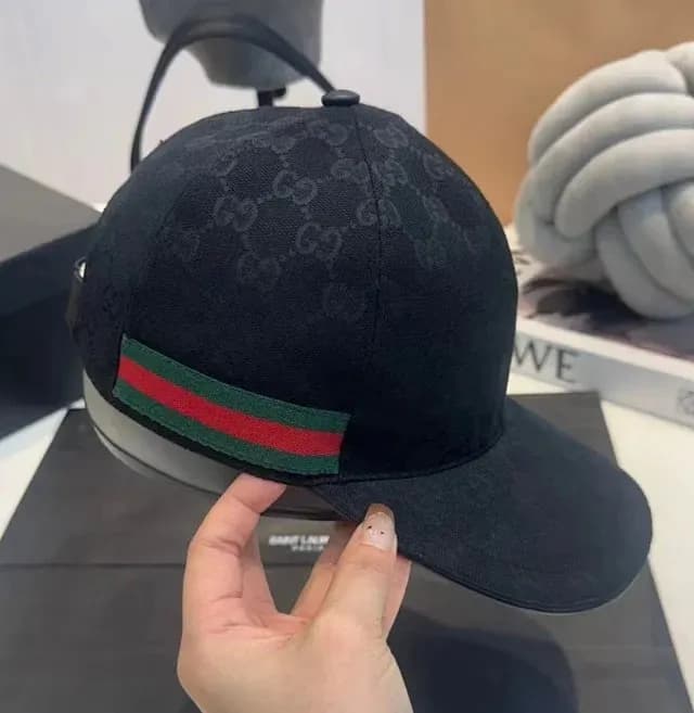 Gucci Baseball Cap GG Supreme — 4